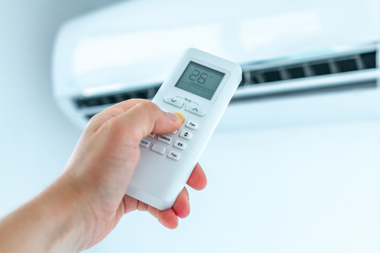 エアコンの効率的な温度設定と節電方法